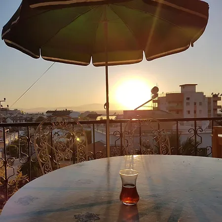Hotel Ersah 2*